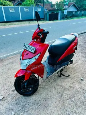 Honda Dio 2013 Motorbike (Used)