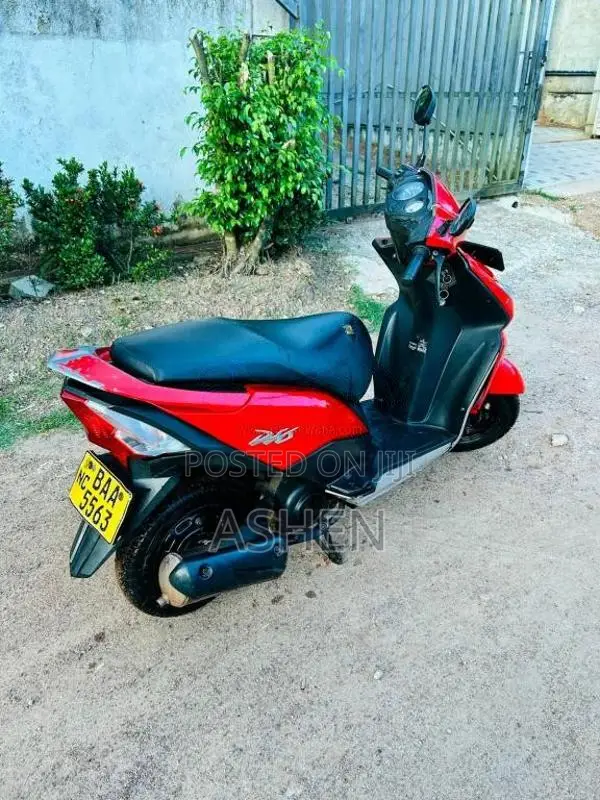 Honda Dio 2013 Motorbike (Used)