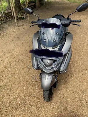 Suzuki BURGMAN 2025 Motorbike (Used)