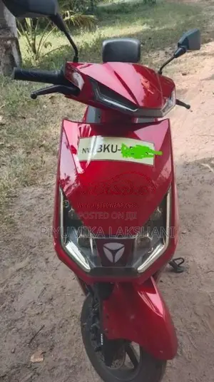 Yadea T5 2025 Motorbike (Used)