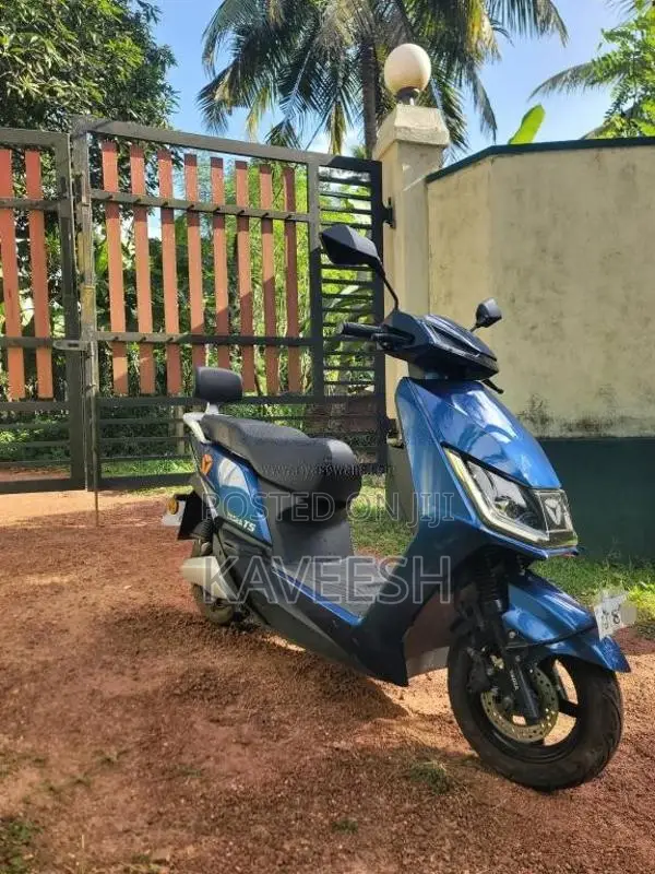 Yadea T5 2025 Motorbike (Used)