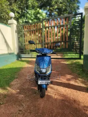 Yadea T5 2025 Motorbike (Used)