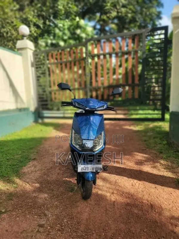 Yadea T5 2025 Motorbike (Used)