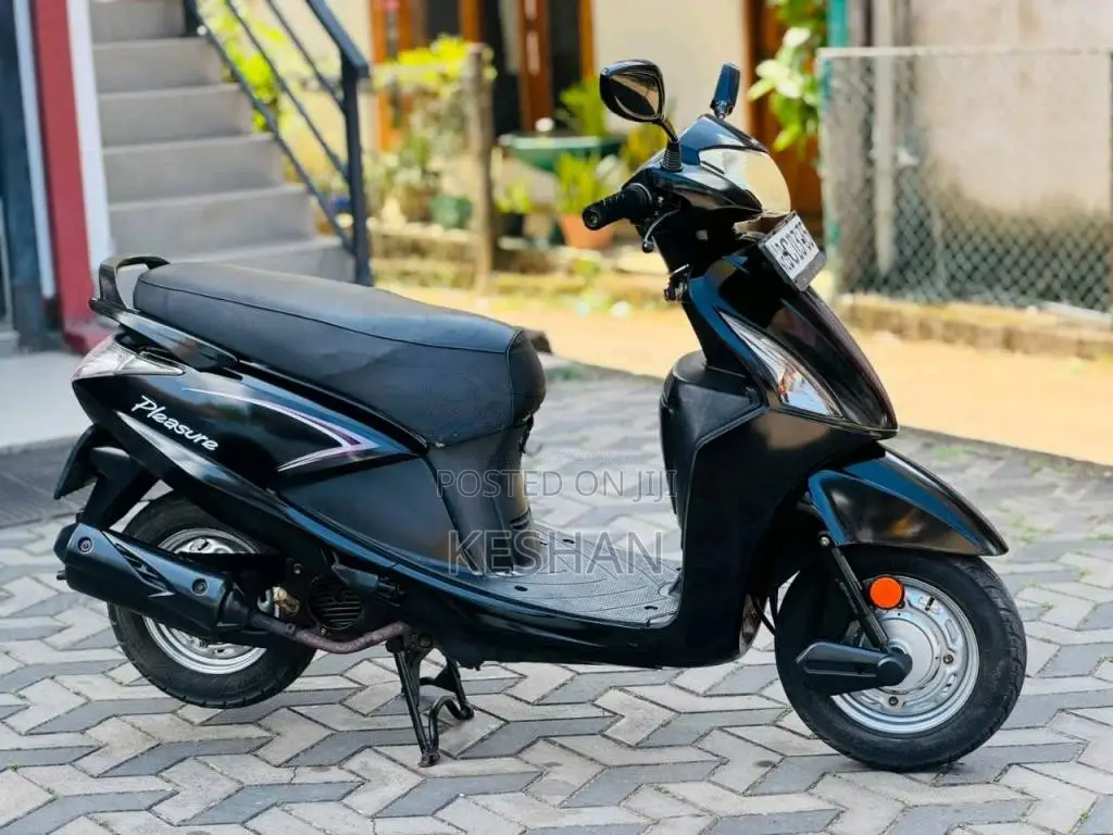 Hero Pleasure 2015 Motorbike (Used)