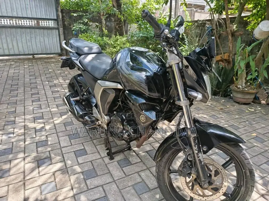 Yamaha FZ Version 2.0 2019 Motorbike (Used)
