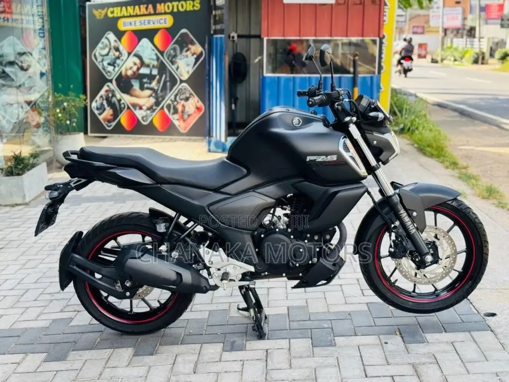 Yamaha FZ-S V4 2025 Motorbike (Used)