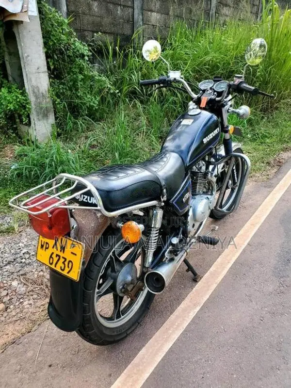 Suzuki GN125 2012 Motorbike (Used)