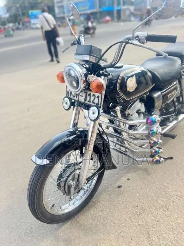 Honda CD125 2000 Motorbike (Used)