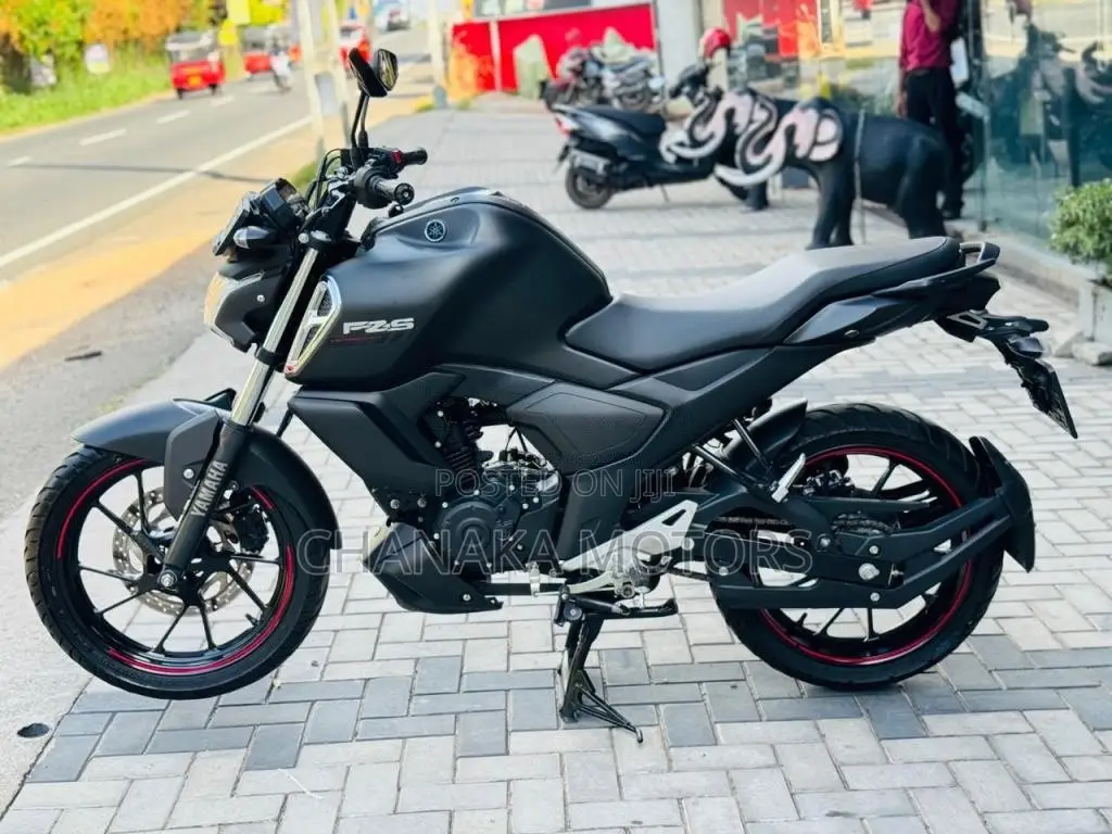 Yamaha FZ-S V4 2025 Motorbike (Used)