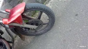 Hero Hunk 2016 Motorbike (Used)