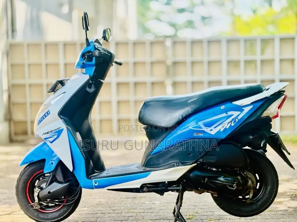 Honda DIO 2017 Motorbike (Used)