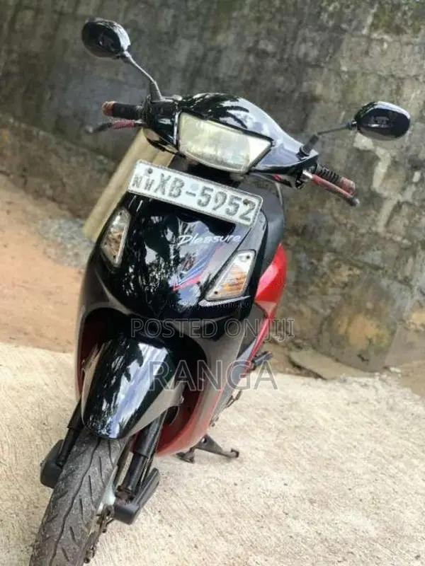 Hero Pleasure 2011 Motorbike (Used)