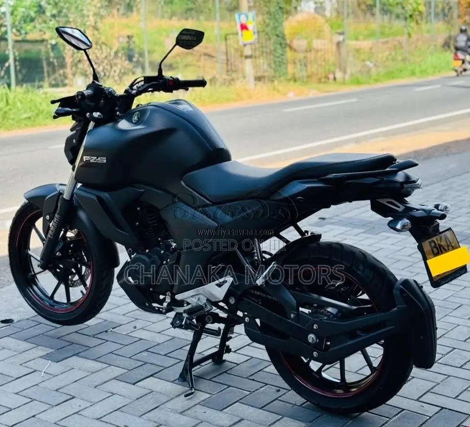 Yamaha FZ-S V4 2025 Motorbike (Used)