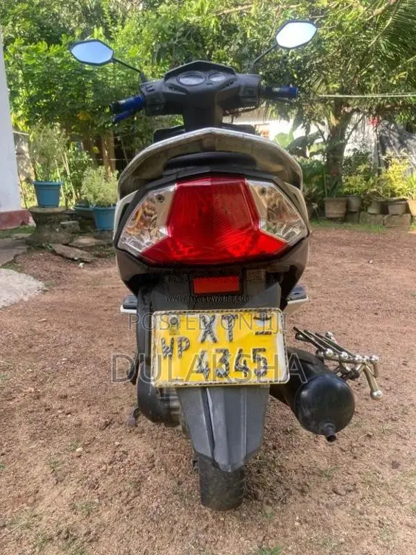 Honda Dio 2012 Motorbike (Used)