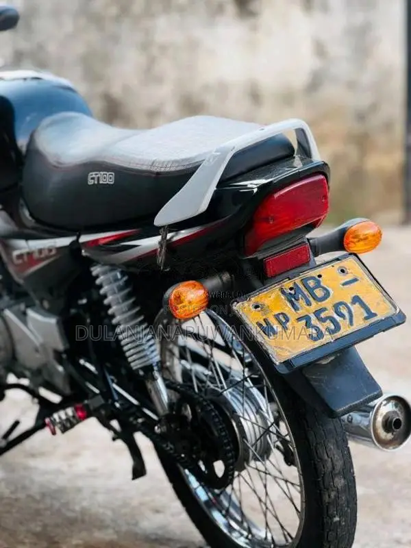 Bajaj CT-100 2005 Motorbike (Used)