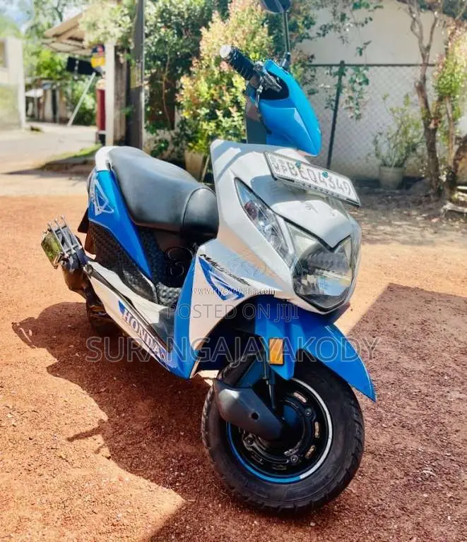 Honda Dio 2016 Motorbike (Used)