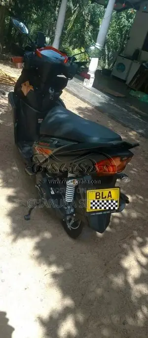 Yamaha Zr 2026 Motorbike (Used)