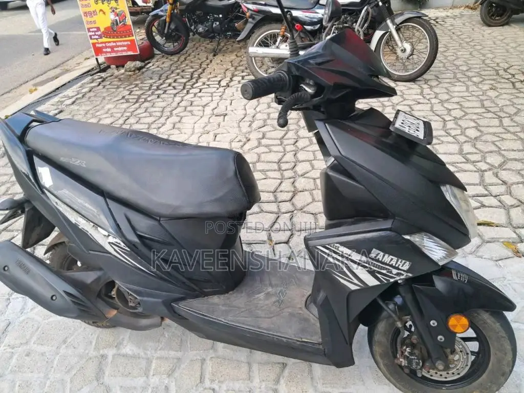 Yamaha ZR 2018 Motorbike (Used)