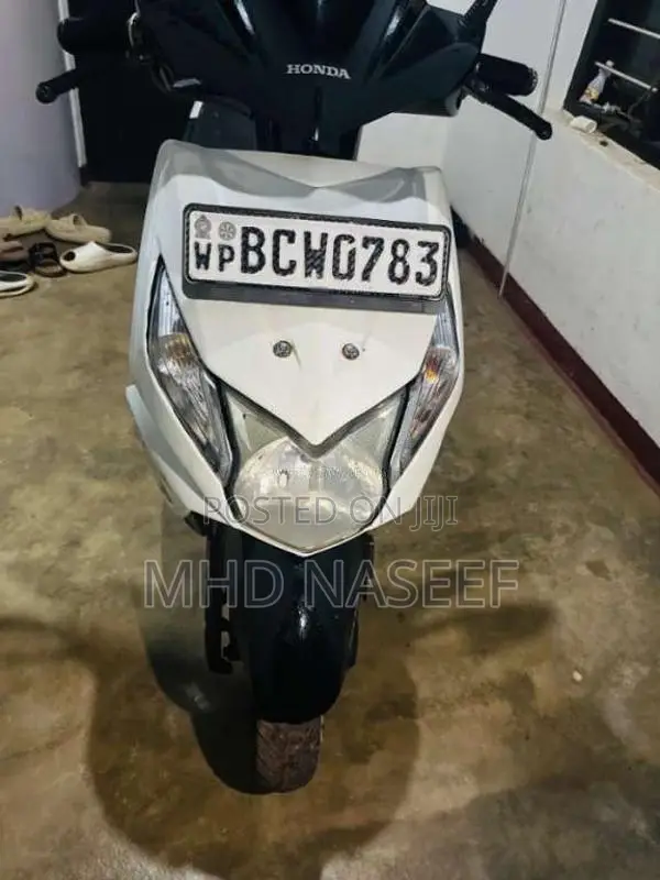 Honda Dio 2015 Motorbike (Used)