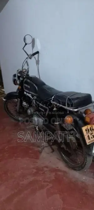 Honda Cd90 Japan 1982 Motorbike (Used)