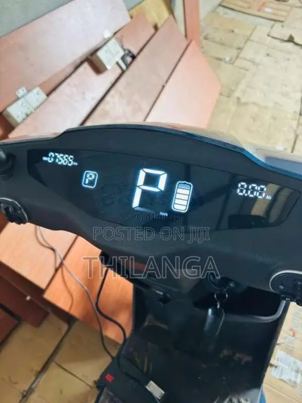 Yadea T5 2025 Motorbike (Used)