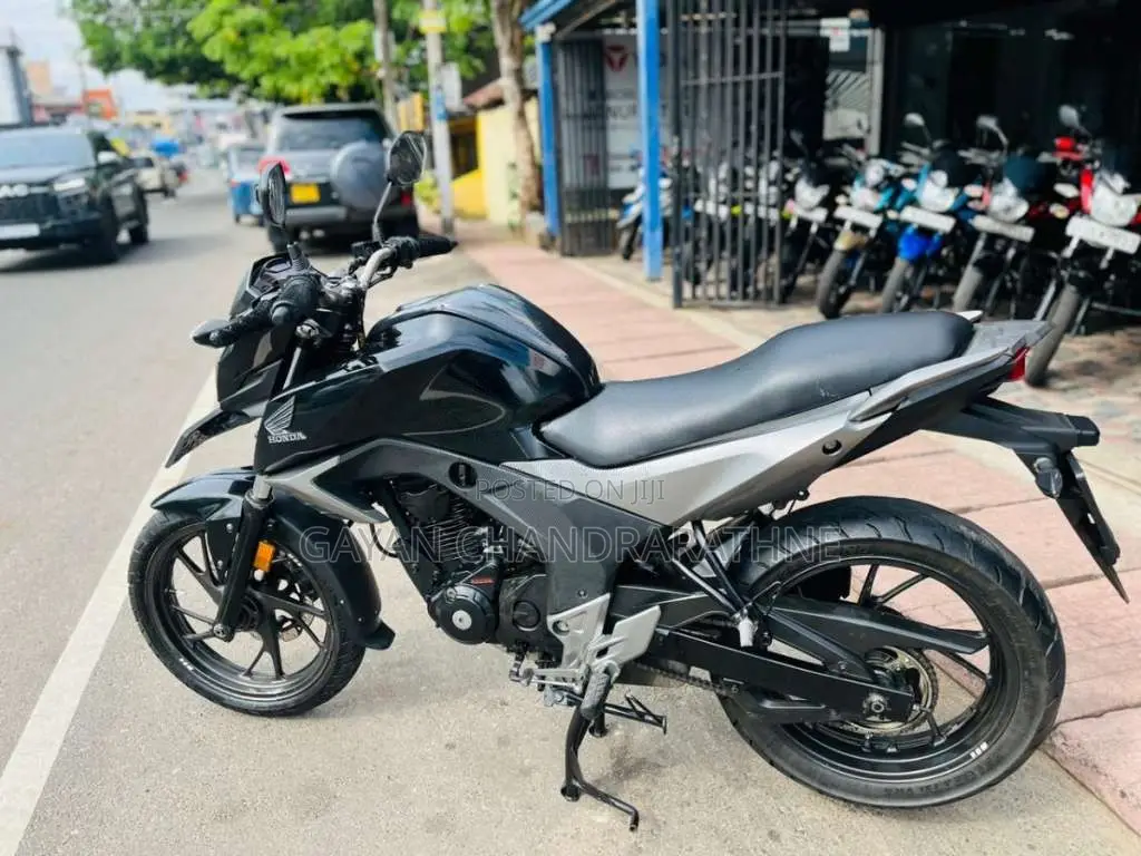 Honda Hornet 2016 Motorbike (Used)