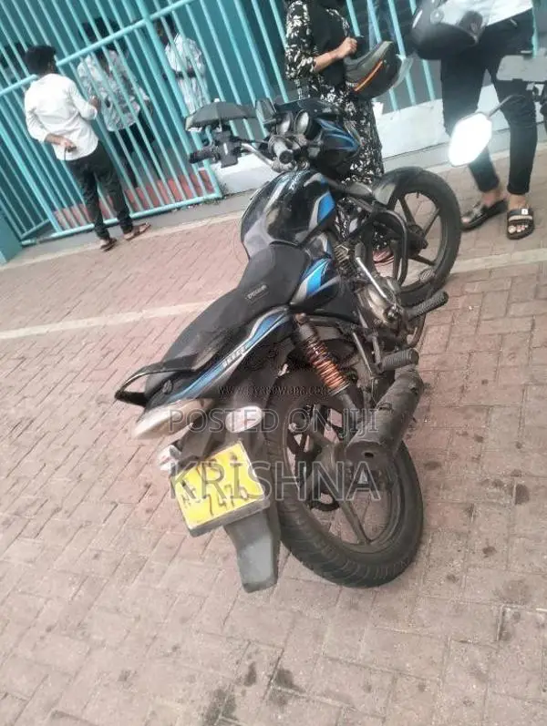 Bajaj Discover 100 2011 Motorbike (Used)