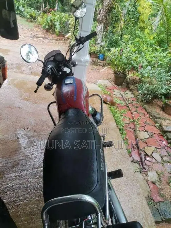 Bajaj Boxer 2003 Motorbike (Used)