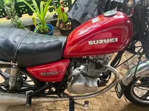 Suzuki GN125 2009 Motorbike (Used)
