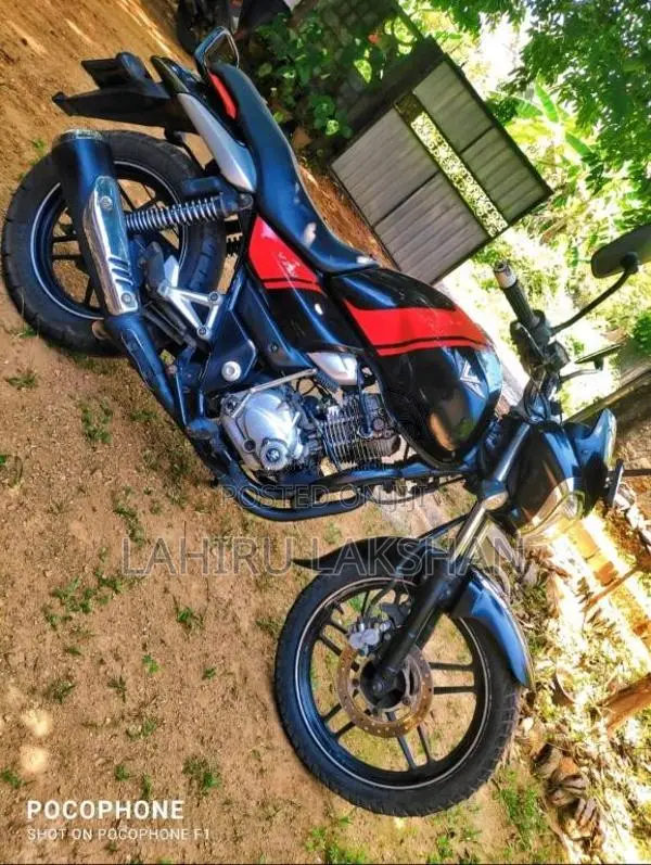 Bajaj V15 2017 Motorbike (Used)