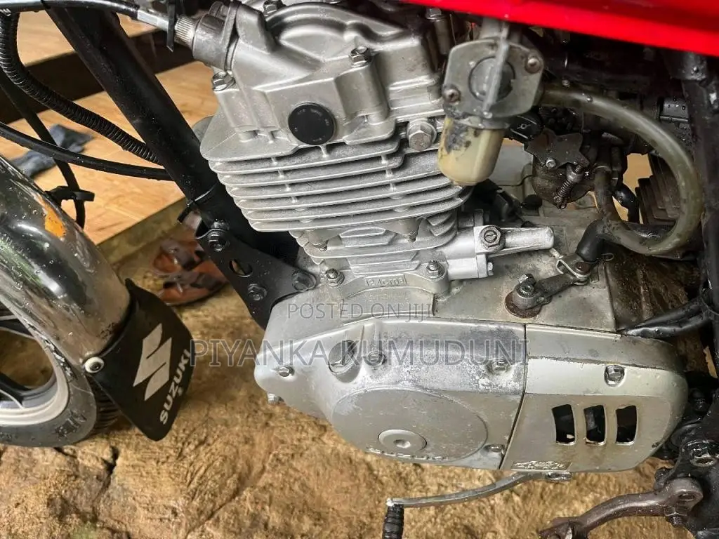 Suzuki GN125 2009 Motorbike (Used)