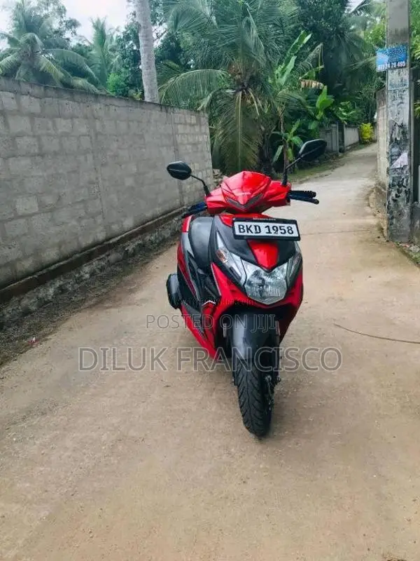 Honda Dio 2025 Motorbike (Used)