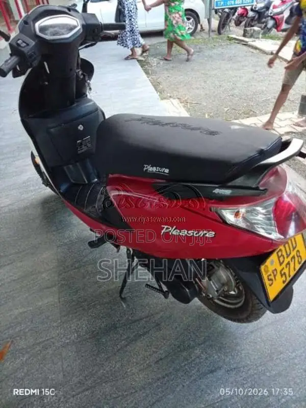 Hero Pleasure 2015 Motorbike (Used)
