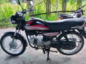 Hero Hf Dawn 2016 Motorbike (Used)