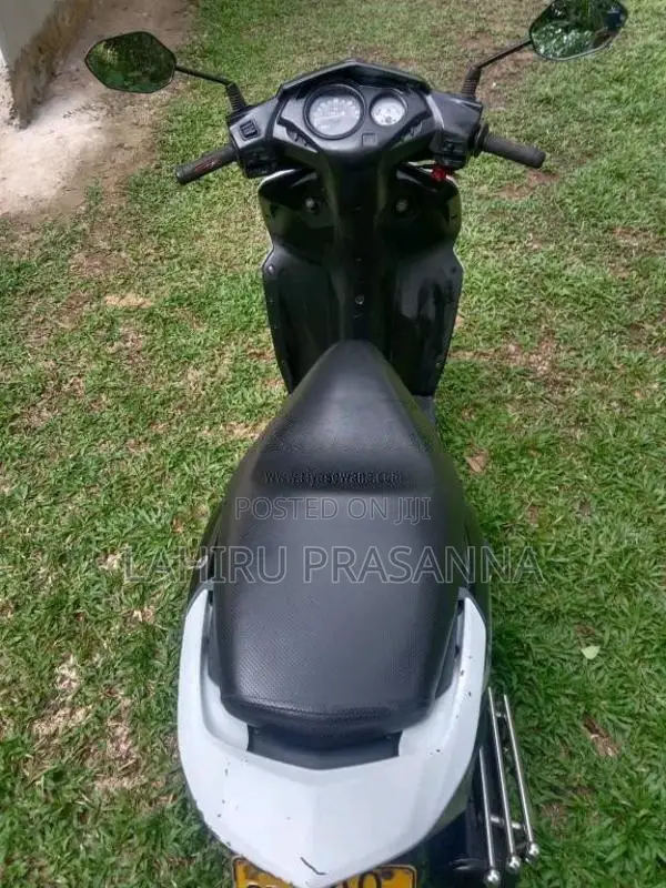 Honda Dio 2013 Motorbike (Used)