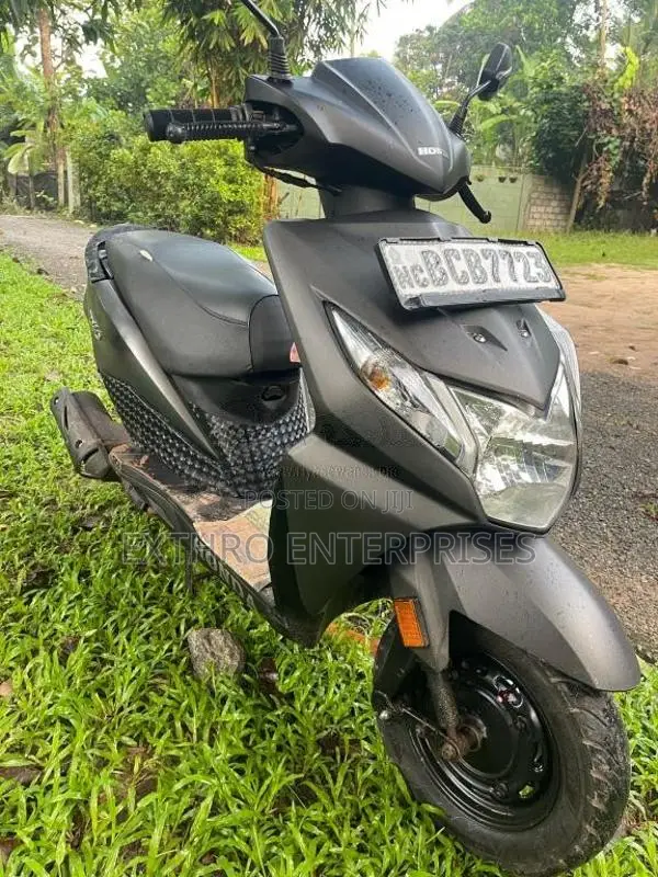 Honda Dio 2015 Motorbike (Used)