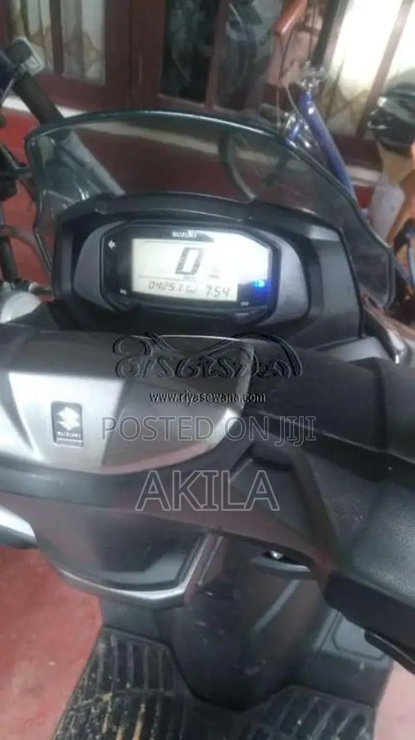 Suzuki BURGMAN 2020 Motorbike (Used)