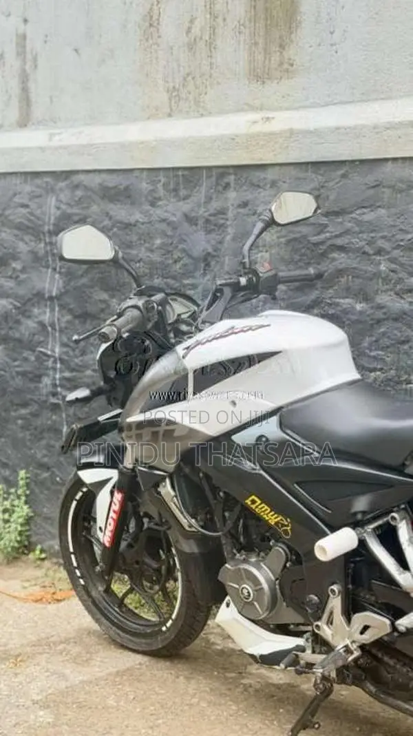 Bajaj Pulsar NS200 2017 Motorbike (Used)