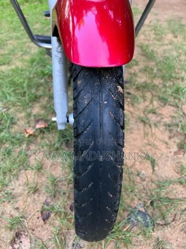 Bajaj Boxer 2009 Motorbike (Used)