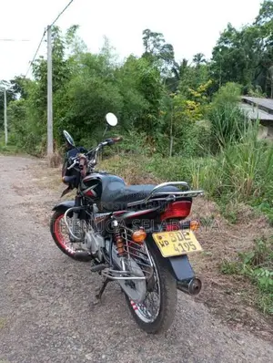 Bajaj CT-100 2015 Motorbike (Used)