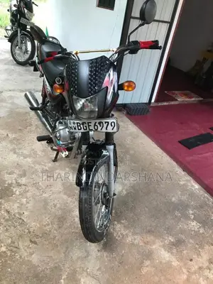 Bajaj CT-100 2016 Motorbike (Used)