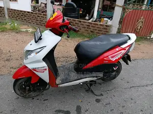 Honda Dio 2015 Motorbike (Used)