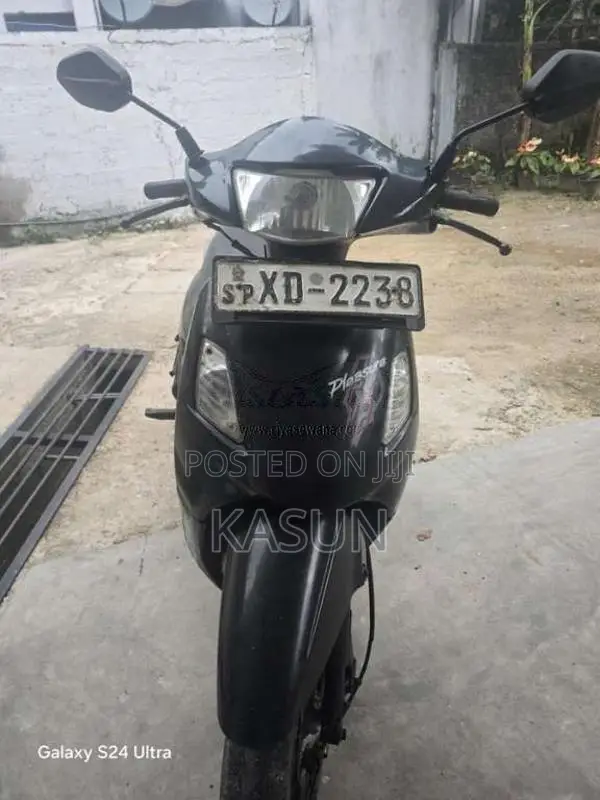 Hero Pleasure 2012 Motorbike (Used)