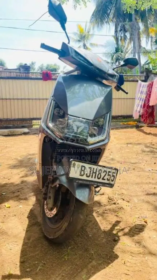 Yadea T5 2024 Motorbike (Used)