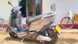 Yadea T5 2024 Motorbike (Used)