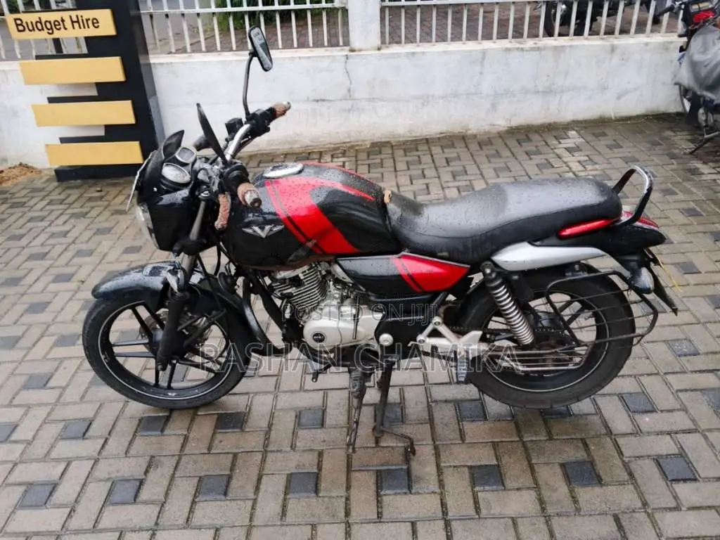 Bajaj V15 2016 Motorbike (Used)