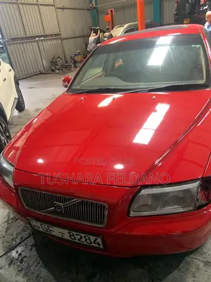 Volvo S80 2.4 T 2002 Red