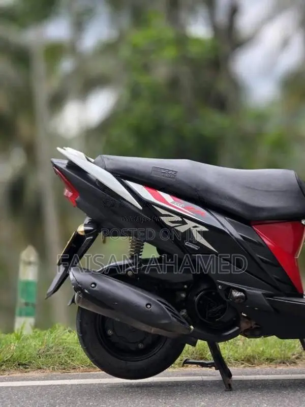Yamaha ZR 2017 Motorbike (Used)