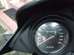 Honda Shine 2013 Motorbike (Used)