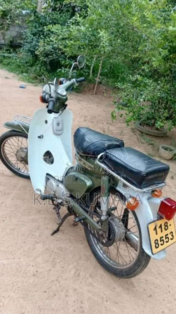 Honda Super Cub 2000 Motorbike (Used)